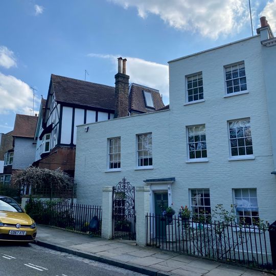 56-64, Hyde Vale Se10