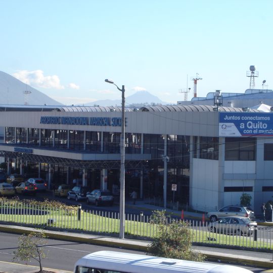 Old Mariscal Sucre International Airport