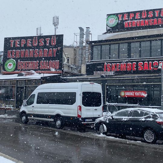 Tepeüstü Kervansaray İşkembe Salonu