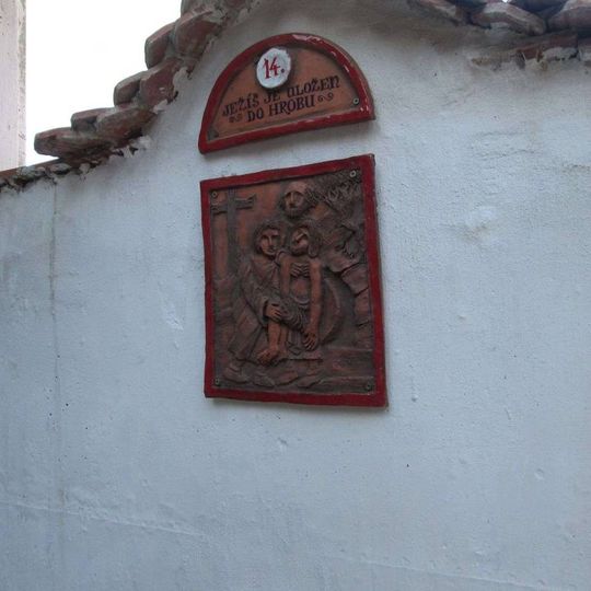 Obrázek na křížové cestě v Dýšině - 14. zastavení