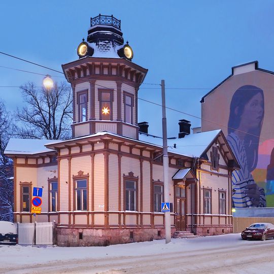 Snellu, Helsingin seurakuntaryhmän erityisnuorisokeskus