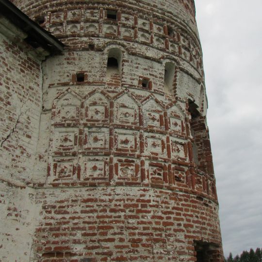 Северо-восточная башня ограды