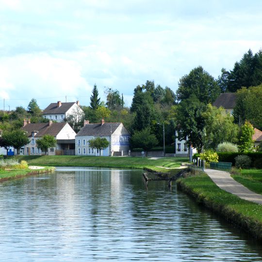 Ouzouer-sur-Trézée