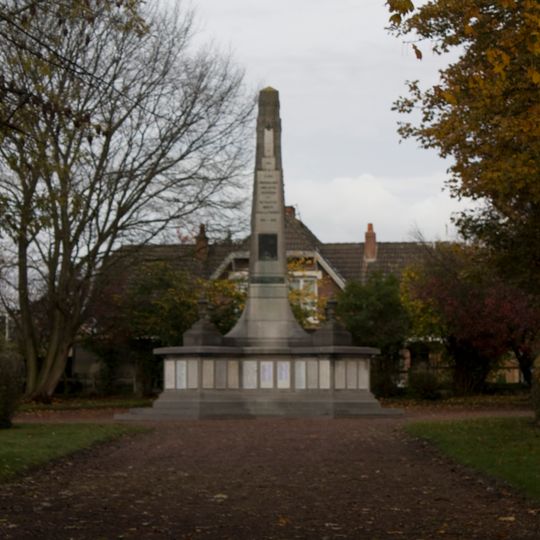 Monument aux morts des mines de Lens