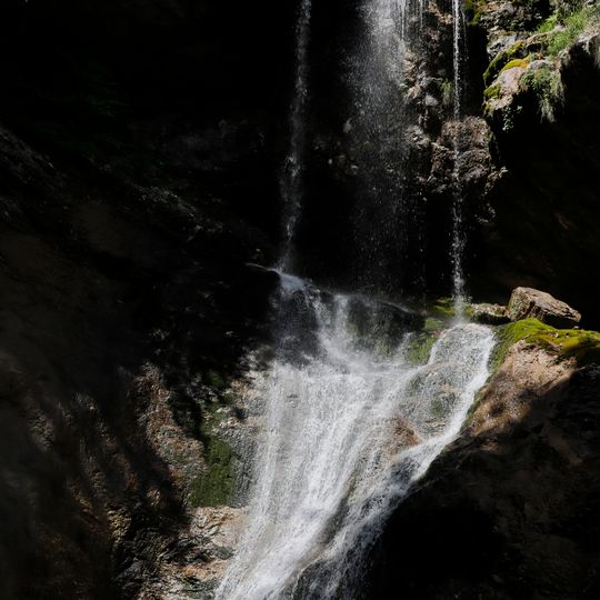 Ukanška Suha Fall