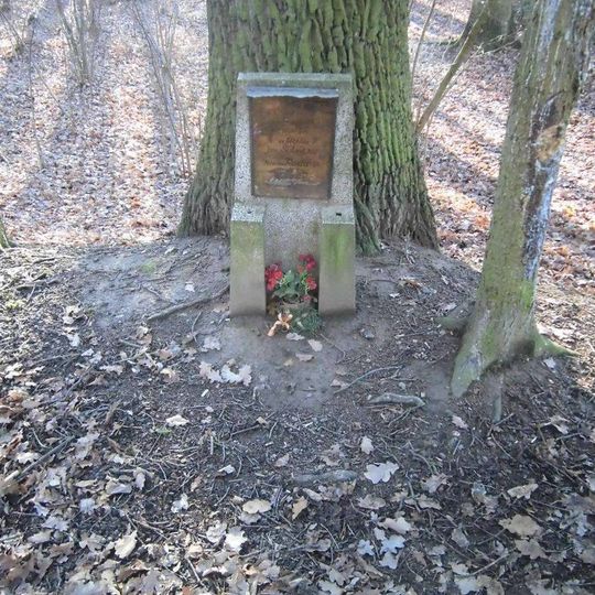 Pomník padlým jihovýchodně od Šťáhlav