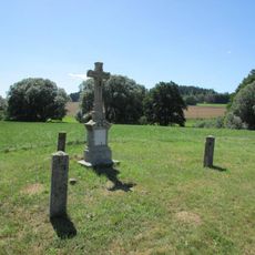 Kříž východně od Čenkova u silnice do Třeště