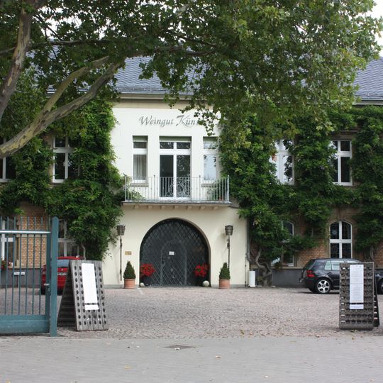 Geheimrat-Hummel-Platz 1a