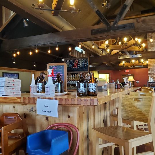 The Horn Public House & Depoe Bay Brewing Co.