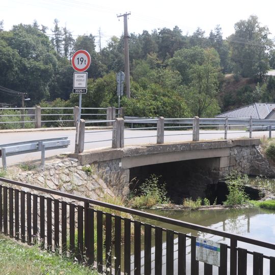 Most silnice III/35125 přes Markovku v Kožichovicích