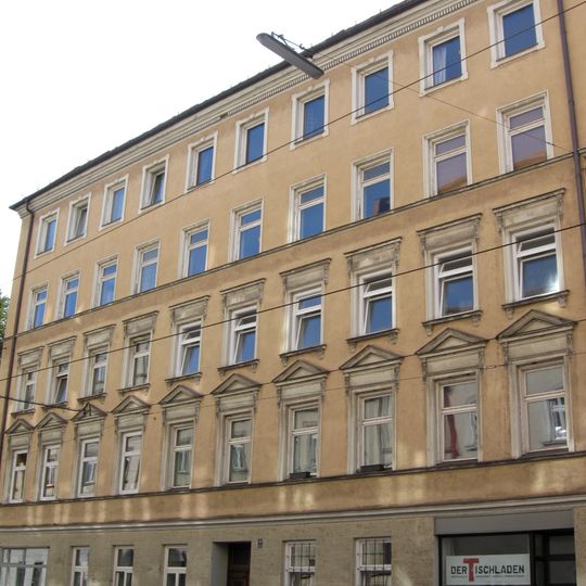 Mietshaus