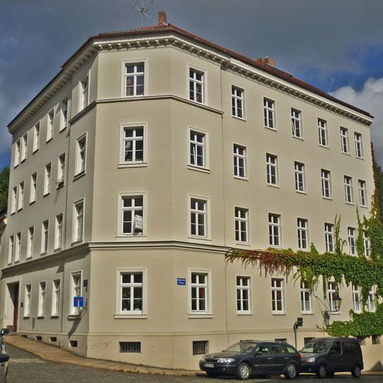 Mietshaus in geschlossener Bebauung, Eckhaus Finstertorstraße 10