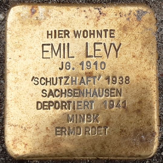 Stolperstein en memoria de Emil Levy