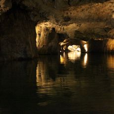 Saint-Léonard underground lake