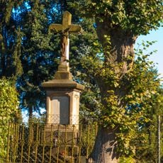 Kříž na návsi v osadě Čímyšl