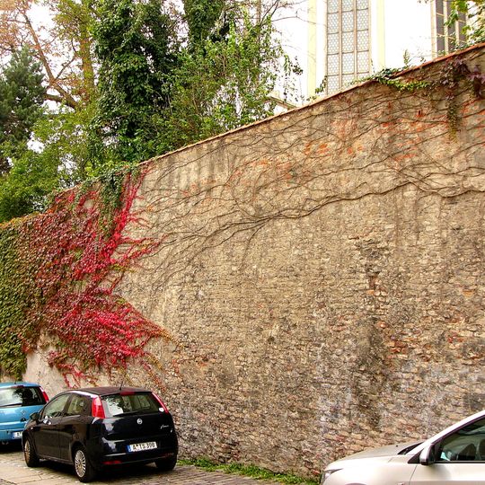 Stützmauer zu St. Ulrich und Afra