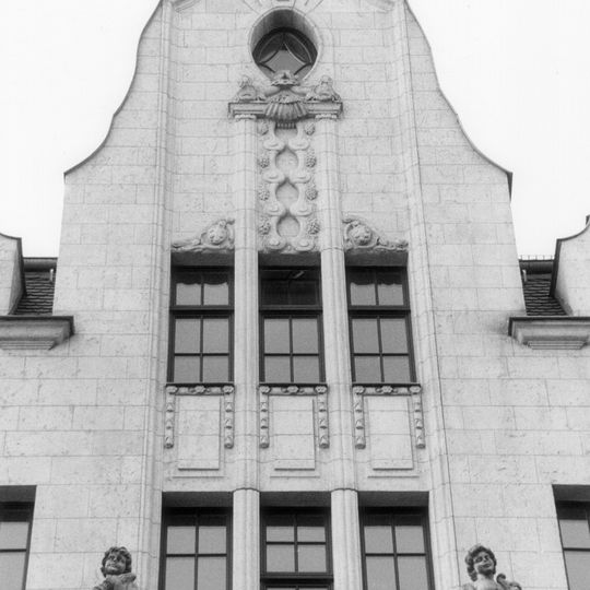 Büro- und Geschäftshaus Brühl 14; 16