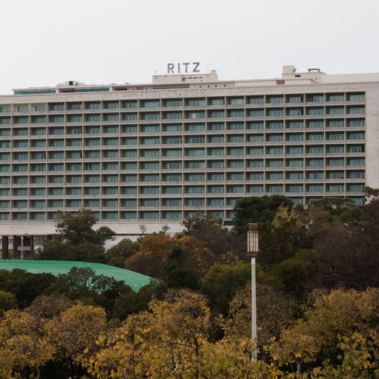 Hotel Ritz, incluindo o património integrado