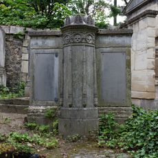 Grave of Kerversau