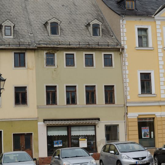 Wohnhaus in geschlossener Bebauung Markt 13