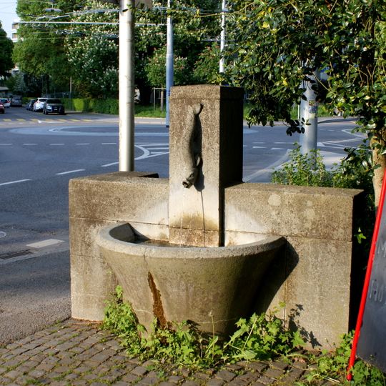 Brunnen Freiburgstrasse Ecke Friedbühlstrasse