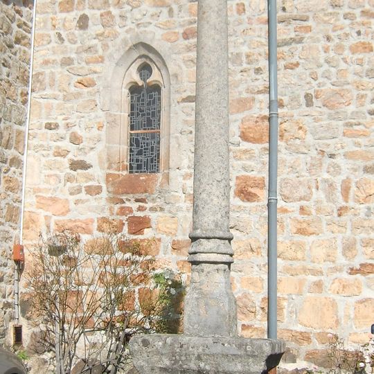 Croix de Saint-Symphorien-de-Mahun