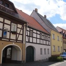 Ackerbürgerhaus, Stall und Scheune eines Dreiseithofes Kamenzer Straße 9