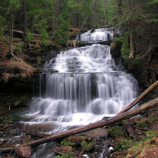Wagner Falls Scenic Site