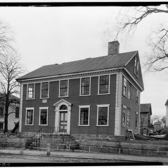 Somerset Village Historic District