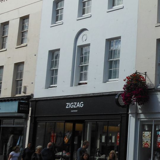 9 And 10, South Street