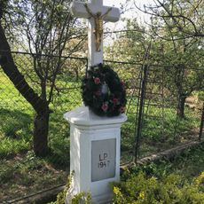 Kříž na severním okraji Čáslavic