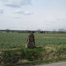 Památník jižně od Zálší