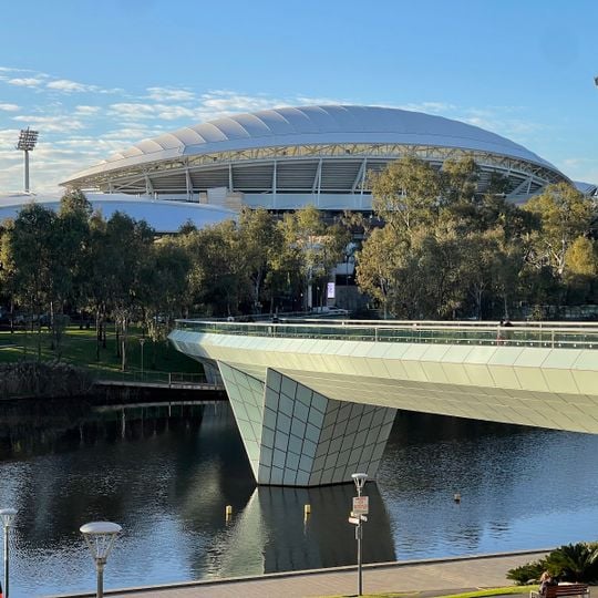 The Riverbank Precinct Pedestrian Bridge