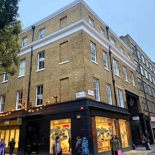 34, Shelton Street Wc2