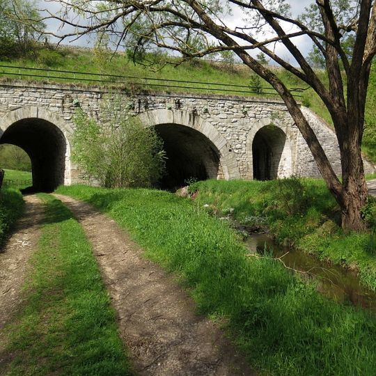 Železniční most přes Hučnici
