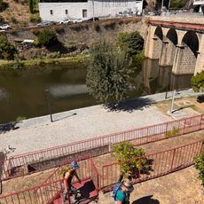 Ponte rodoviária sobre o rio Pinhão