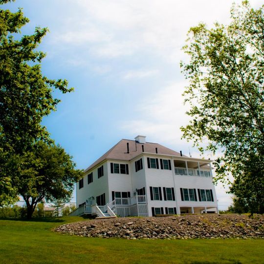 Lucerne Inn