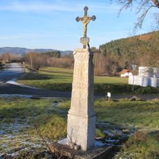 Kříž u hlavní silnice v Budilově