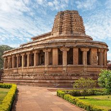 Temple on the north of Durga temple