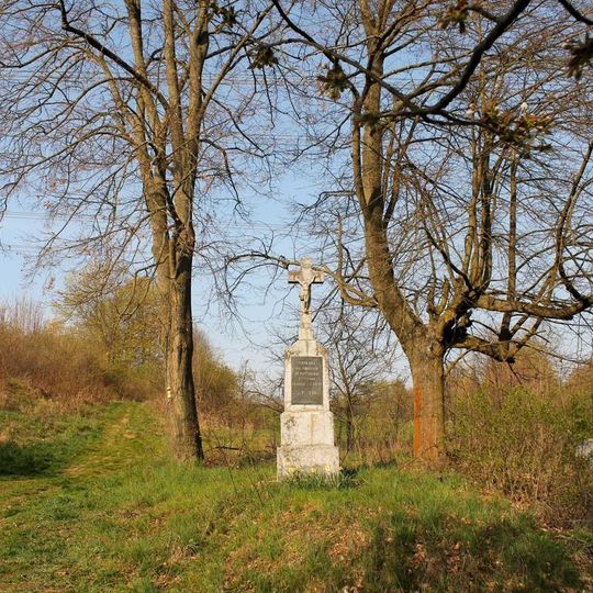 Kříž západně od Zábřehu u silnice