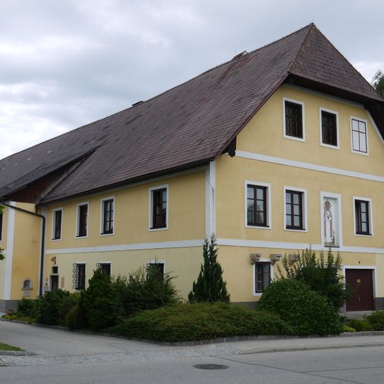 Pfarrhof