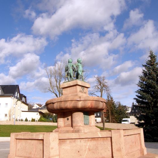 Brunnen Rathausplatz 1
