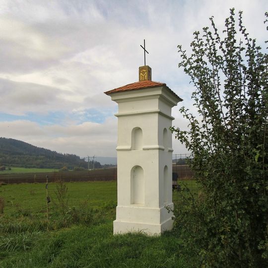 Boží muka u Starého Města vedle silnice do Dětřichova
