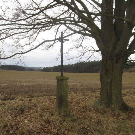Kříž nad Věvrovem