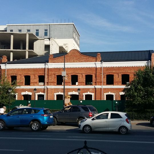 Административно-торговое здание