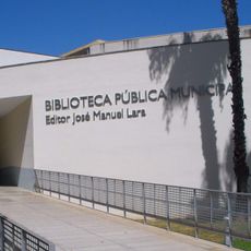 Biblioteca Pública Central de Alcalá de Guadaíra - Editor José Manuel Lara