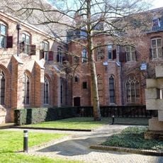 Raumkreuz aus 12 gleichen Teilen