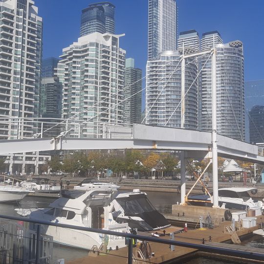 Amsterdam Bridge, Toronto