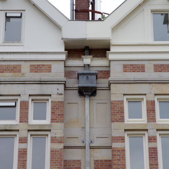 Herenhuis van het complex Teniersstraat 6 / Johannes Vermeerstraat 35-45