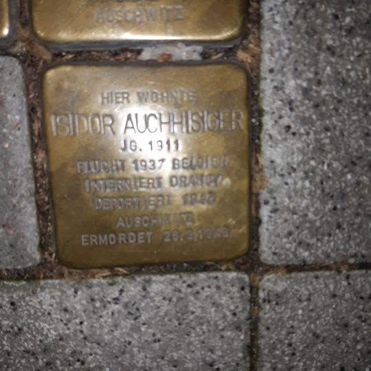 Stolperstein dedicated to lsidor Auchhisiger
